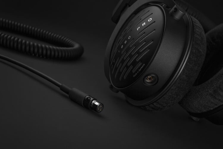 Beyerdynamic DT 1990 PRO New reference class headphones at IFA